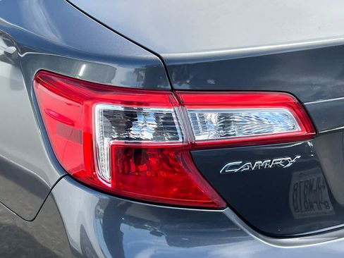 Used 2012 Toyota Camry LE FWD image 20