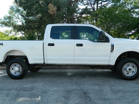 Used 2019 Ford F250 XL AWD/4WD image 5