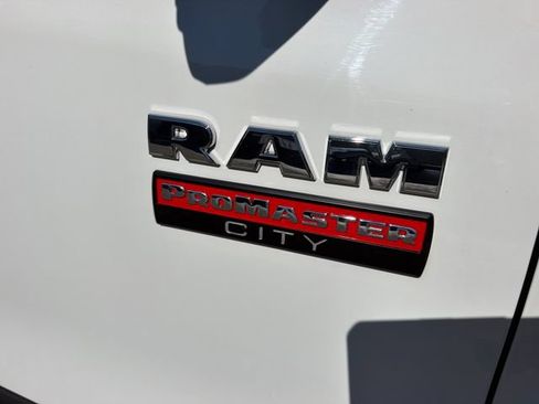 Used 2022 RAM ProMaster City Tradesman FWD image 9