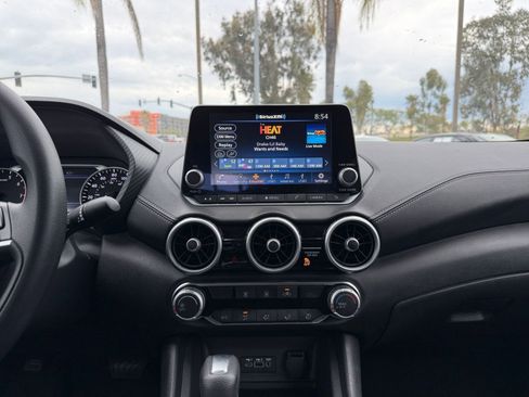 Used 2025 Nissan Sentra SV image 18