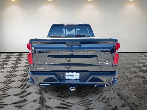 Used 2019 Chevrolet Silverado 1500 High Country image 4