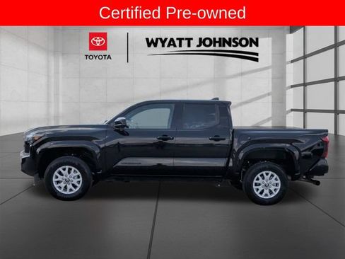 Certified 2026 Toyota Tacoma SR5 AWD/4WD image 2