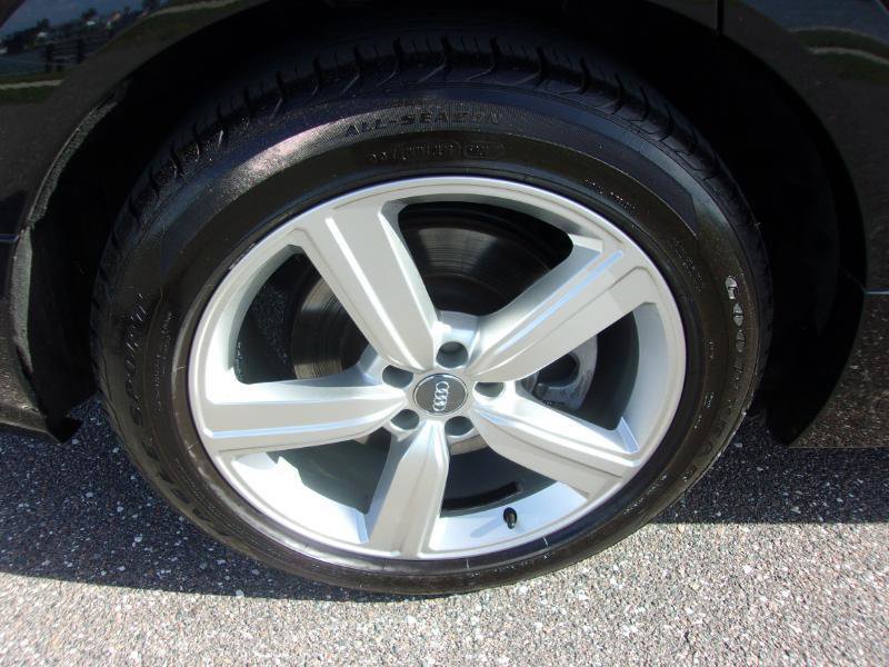 Used 2019 Audi e-tron Premium Plus AWD/4WD image 7