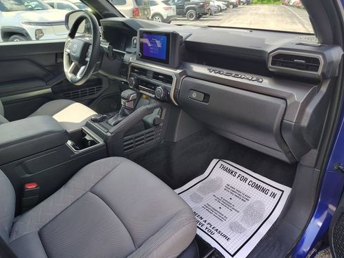 Certified 2024 Toyota Tacoma SR5 AWD/4WD image 21