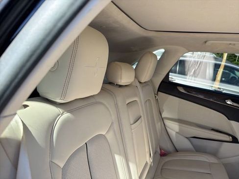 Used 2018 Lincoln MKC Black Label FWD image 19