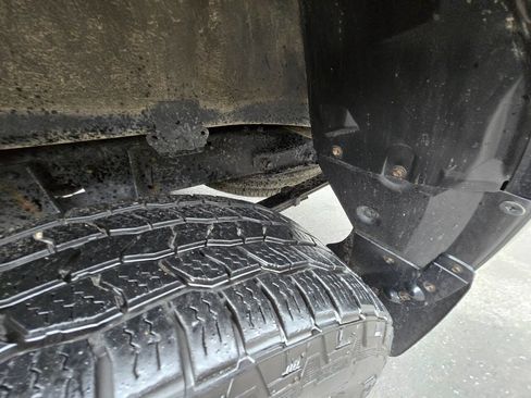 Used 2013 Toyota Tundra 4x4 CrewMax image 25