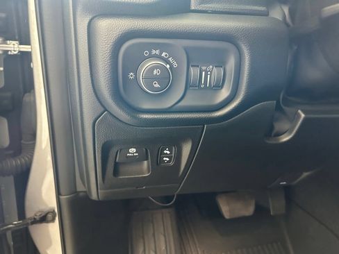 Used 2025 RAM 1500 Big Horn AWD/4WD image 44
