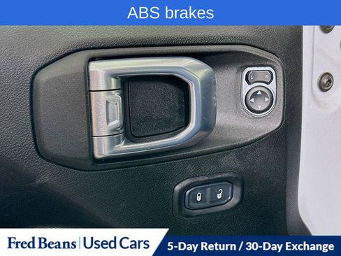 Used 2021 Jeep Wrangler Sport AWD/4WD image 25