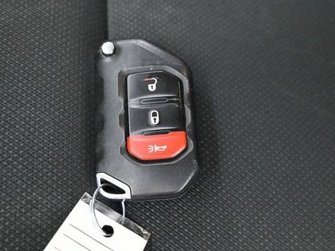 Used 2020 Jeep Gladiator Sport w/ Quick Order Package 24S AWD/4WD image 25