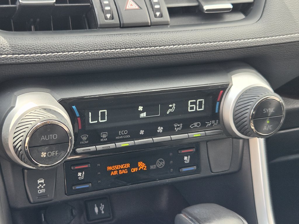 Used 2019 Toyota RAV4 Limited w/ Cold Weather Package AWD/4WD image 20