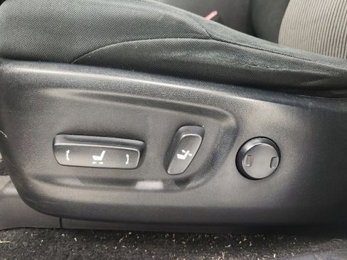 Used 2022 Toyota 4Runner SR5 image 17