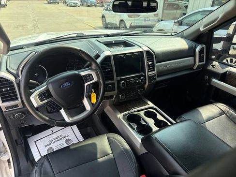 Used 2019 Ford F350 Lariat w/ Chrome Package AWD/4WD image 18