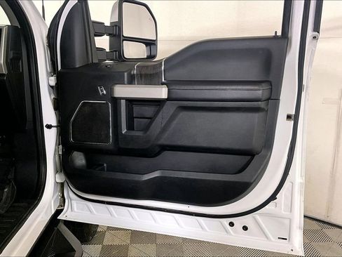 Used 2021 Ford F250 Lariat w/ Lariat Value Package image 22