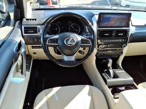 Certified 2023 Lexus GX 460 Premium w/ Premium Package AWD/4WD image 9