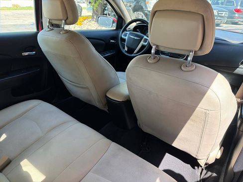 Used 2012 Chrysler 200 Touring image 24