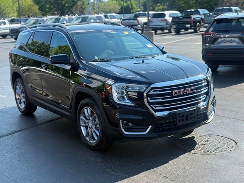 Used 2022 GMC Terrain SLT AWD/4WD image 11