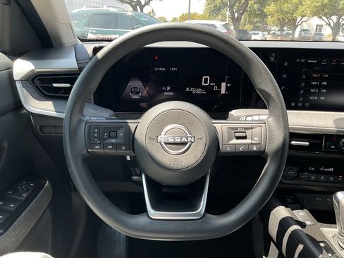 Certified 2026 Nissan Kicks SV FWD image 31