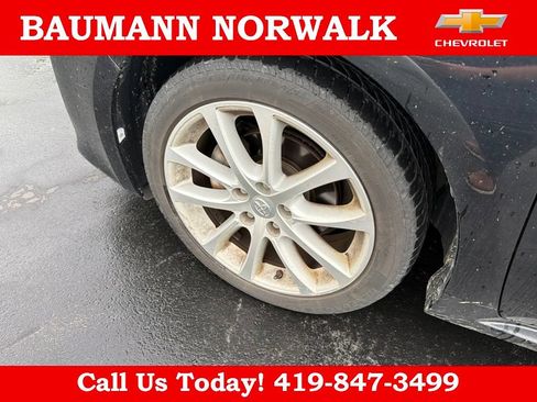 Used 2013 Toyota Avalon XLE Touring FWD image 9