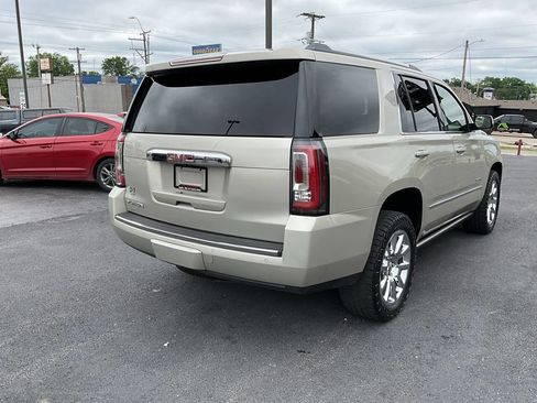 Used 2015 GMC Yukon Denali w/ Premium Package AWD/4WD image 6