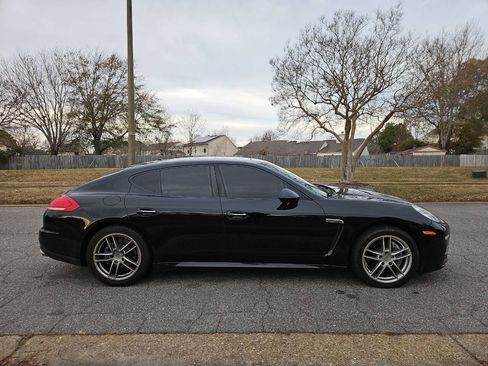 Used 2014 Porsche Panamera 4 image 6