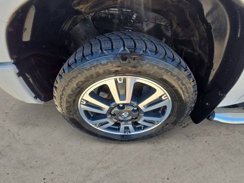Used 2019 Toyota Tundra SR5 AWD/4WD image 14