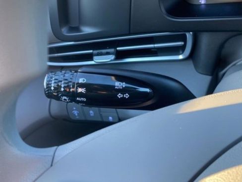 New 2026 Hyundai Elantra SE image 18