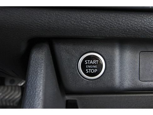 Certified 2023 Nissan Rogue SV FWD image 22