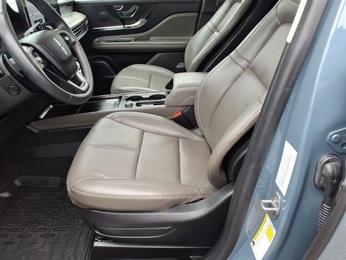 Used 2023 Lincoln Corsair AWD w/ Equipment Group 101A image 13
