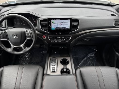 Used 2025 Honda Ridgeline TrailSport image 15