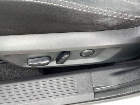 Used 2021 Nissan Rogue SV FWD image 11