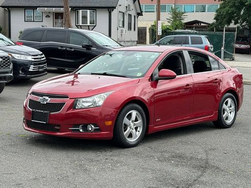 Used 2012 Chevrolet Cruze LT w/ All-Star Edition FWD image 3