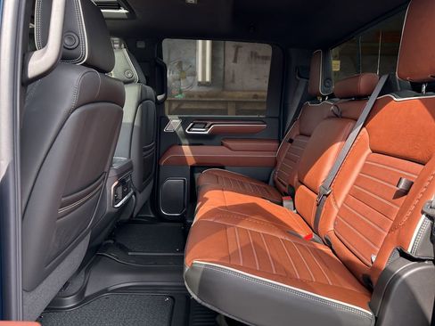 New 2026 GMC Sierra 2500 Denali Ultimate AWD/4WD image 14