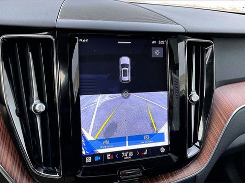 Certified 2023 Volvo XC60 B5 Plus w/ Protection Package Premier image 13