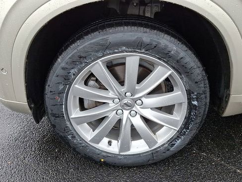 Used 2017 Volvo XC90 T6 Momentum w/ Vision Package image 8