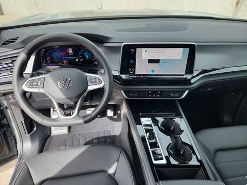 New 2026 Volkswagen Atlas Cross Sport SEL R-Line image 9