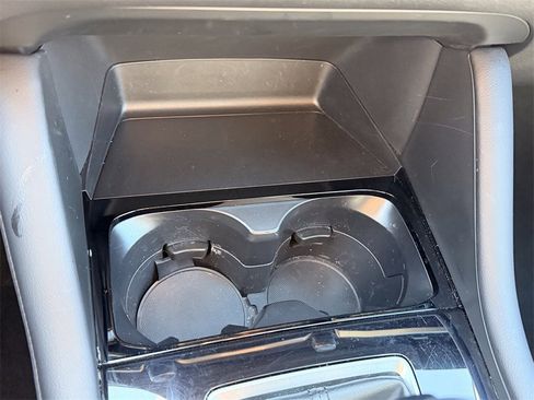 Certified 2025 MAZDA MAZDA3 s Sport image 24