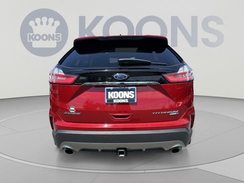 Used 2020 Ford Edge Titanium w/ Equipment Group 301A AWD/4WD image 10