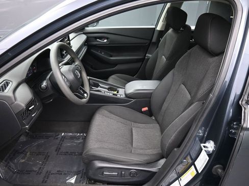 Certified 2023 Honda Accord EX image 18