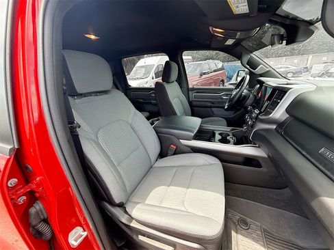 Used 2022 RAM 1500 Big Horn image 32