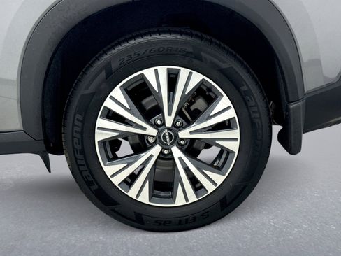 Used 2023 Nissan Rogue SV w/ SV Premium B Package AWD/4WD image 11
