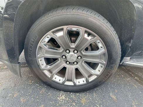 Used 2016 GMC Yukon Denali w/ Open Road Package image 6