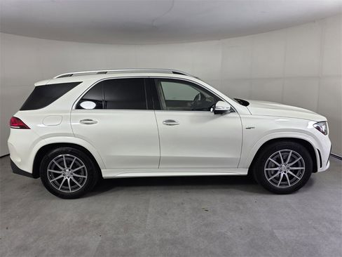 Certified 2022 Mercedes-Benz GLE 53 AMG 4MATIC image 3