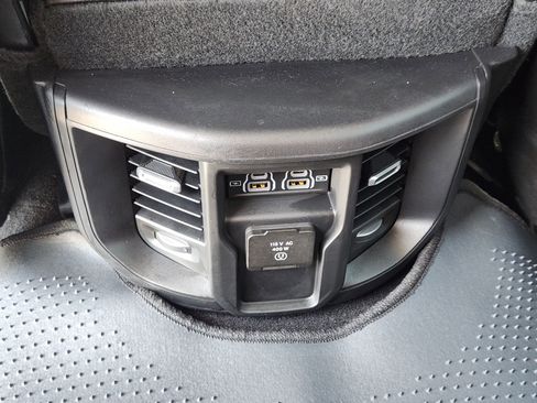 Used 2024 RAM 2500 Laramie AWD/4WD image 30