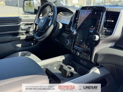 New 2026 RAM 1500 4x4 Crew Cab image 12