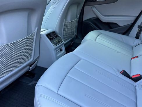 Used 2023 Audi A4 2.0T Premium Plus image 13