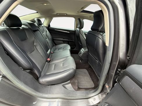 Used 2017 Ford Fusion Titanium FWD image 23