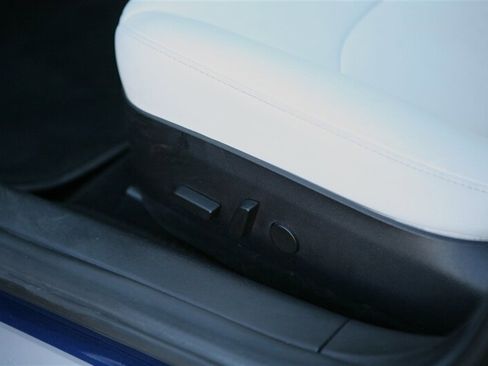 Used 2018 Tesla Model 3 Long Range image 10