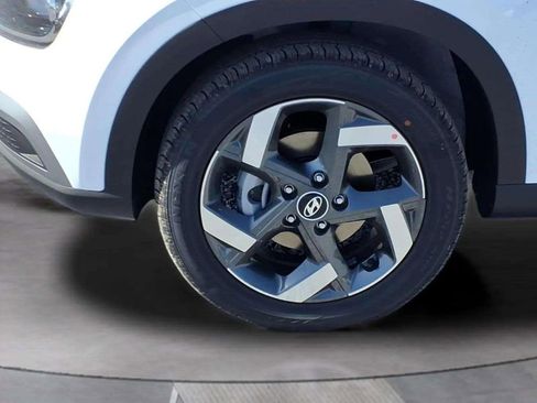 New 2026 Hyundai Venue SEL FWD image 9