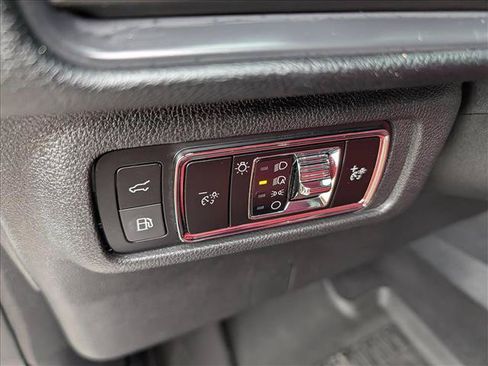 Used 2023 Lincoln Corsair Grand Touring w/ Equipment Group 302A AWD/4WD image 34