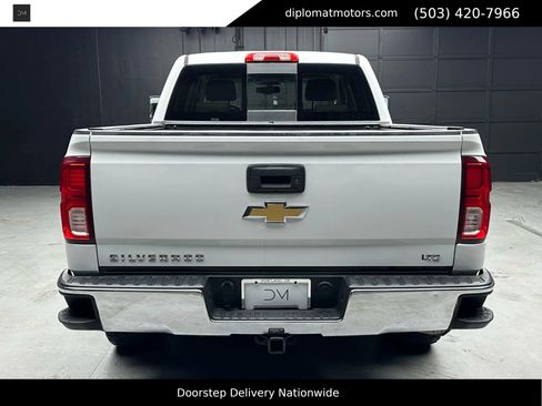 Used 2017 Chevrolet Silverado 1500 LTZ w/ Max Trailering Package image 6